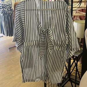 Romper with tie front and pockets